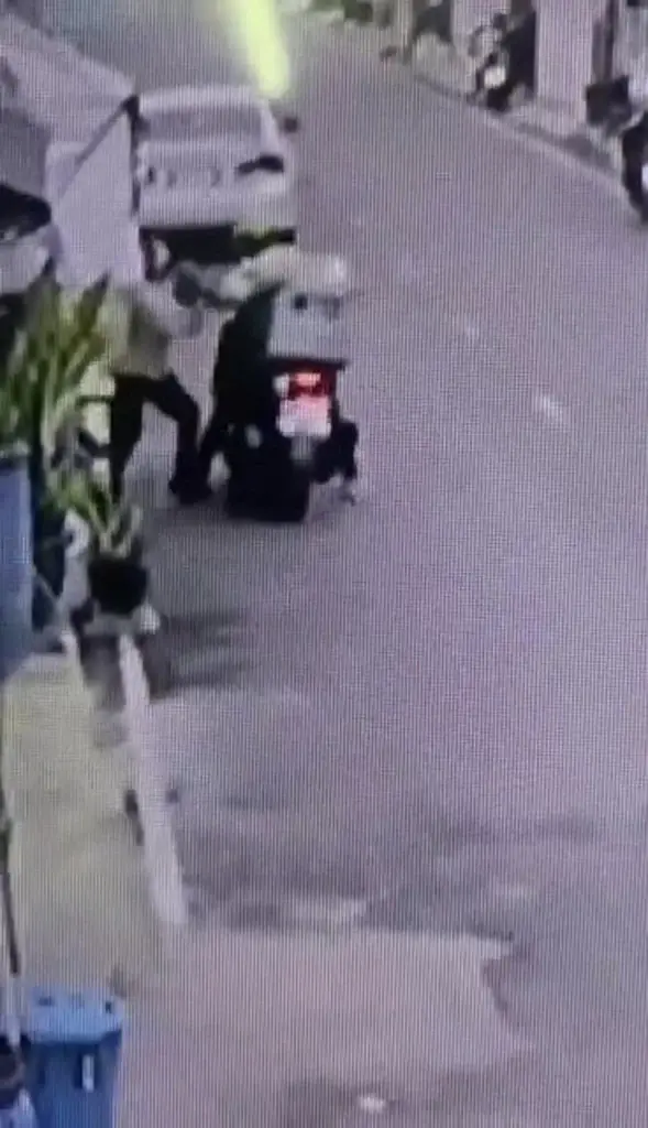 รวบแล้ว โจร “ไรเดอร์ส่งอาหาร” ตระเวนกระชากสร้อยทอง