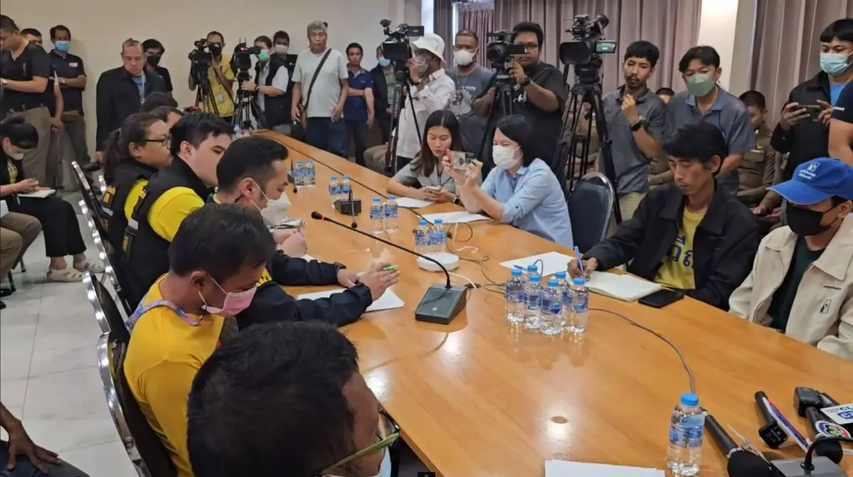 “ปวีณา”พาครอบครัว เร่งรัดคดีมินิบัสเฉี่ยวชน เหยียบซ้ำเด็ก 10 ขวบ