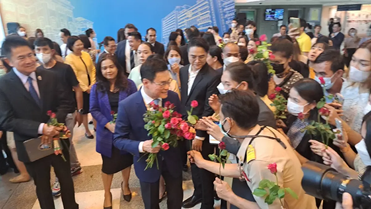 จุรินทร์ ในฐานะรมว.พาณิชย์ อำลาข้าราชการ