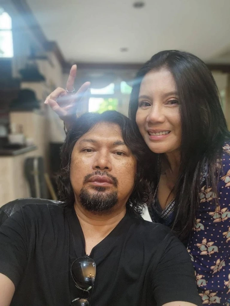 'กานต์ วิภากร' สวนกลับเจอแฟนคลับไล่หลังสวมบทเป็นแอดมินเพจ 'เสก โลโซ'