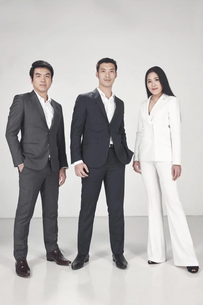 แกนนำพรรคอนาคตใหม่ ผู้เพาะพันธุ์พรรคก้าวไกล