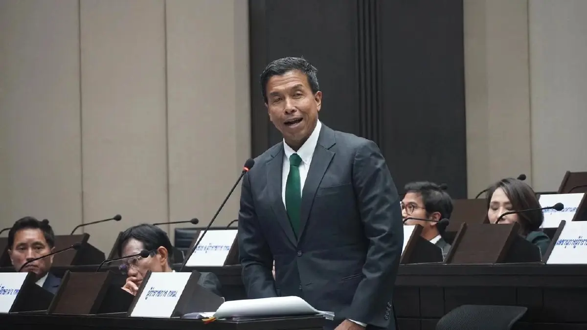 ชัชชาติ หนุนสร้างห้องเรียนปลอดฝุ่น ย้ำ ห้องเรียนเด็กอนุบาลควรมีแอร์