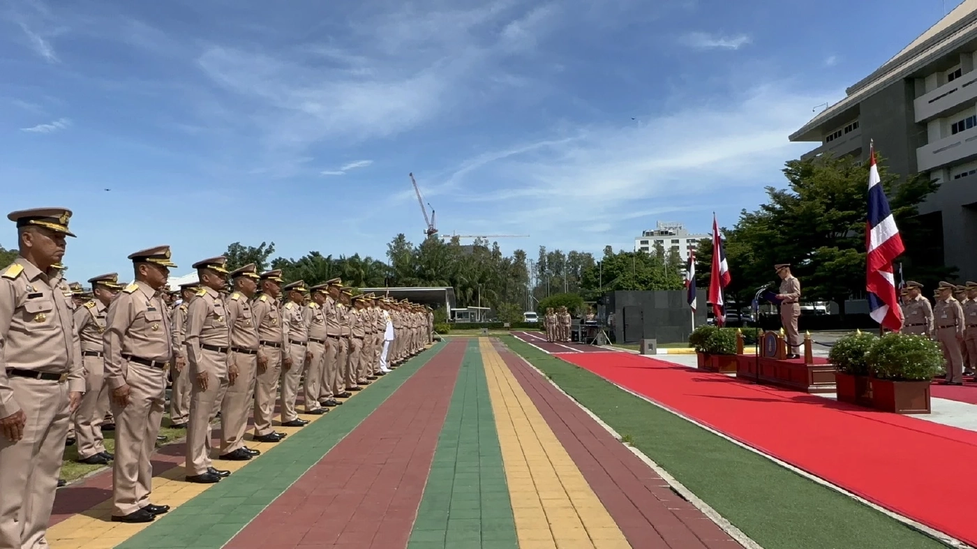 "ผบ.ทร." อำลาหน่วยทร. ฝากรักษาเอกลักษณ์ "สามัคคี-ซื่อสัตย์สุจริต"