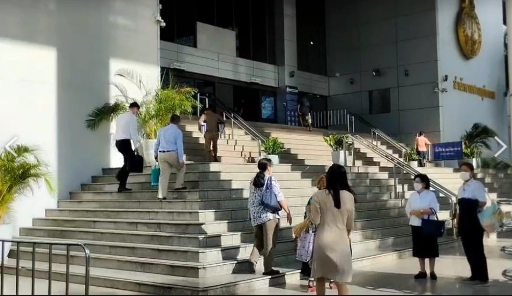 "ใบเตย-ดีเจแมน-แดรัล ยัง" ขึ้นศาล ตรวจหลักฐานคดีฉ้อโกงแชร์ "Forex-3D"