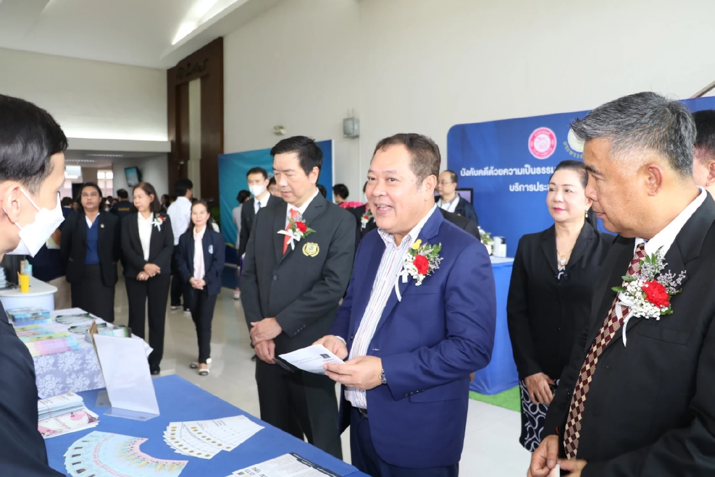 "ทวี" เปิดงานมหกรรมไกล่เกลี่ยหนี้สิน แนะช่องทางช่วยเหลือลูกหนี้ "กยศ."