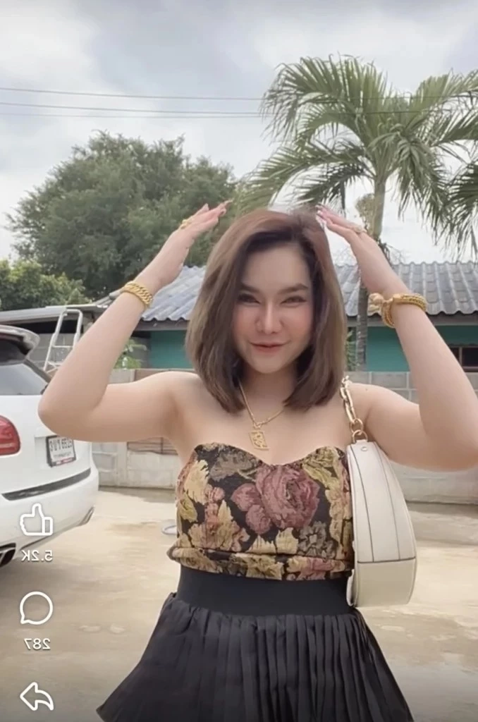 ส่องด่วน เลขทะเบียนรถปอร์เช่แม่น้ำหนึ่ง พร้อมฟาด คนดูถูกรถมือสอง!