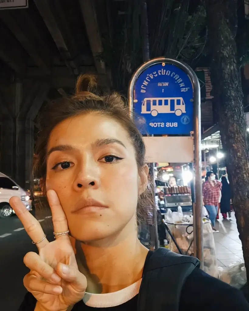 พิธีกรสาว รีวิวใช้รถสาธารณะ #carfreeday สรุปเสียพลังงาน เสียเงินมากกว่าเดิม