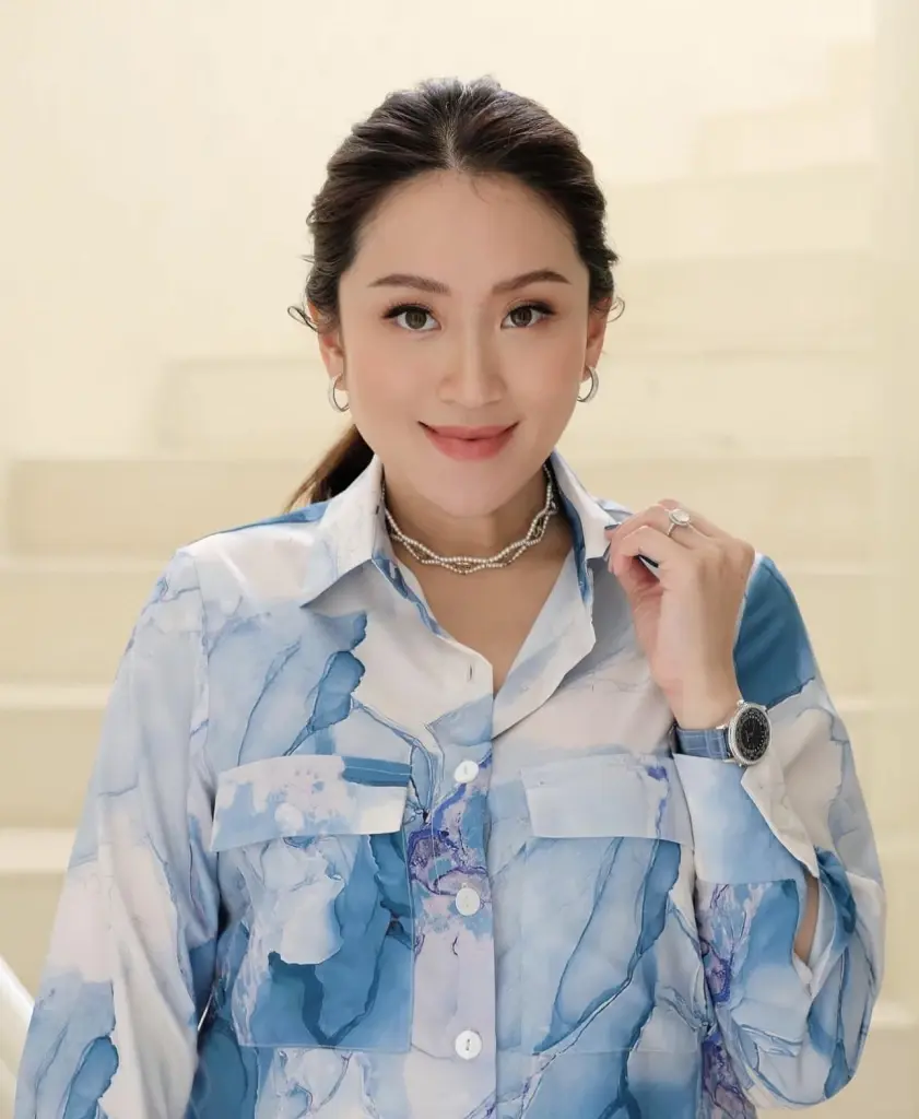 "แพทองธาร" ซาบซึ้งพระมหากรุณาธิคุณ หลัง "ทักษิณ" ได้รับพระราชทานลดโทษ