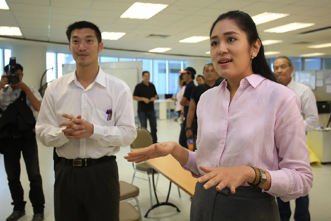 หลังถูกตัดสิทธิ์การเมือง ครั้ง ยุบพรรคอนาคตใหม่ และมาตั้งเป็น คณะก้าวหน้า