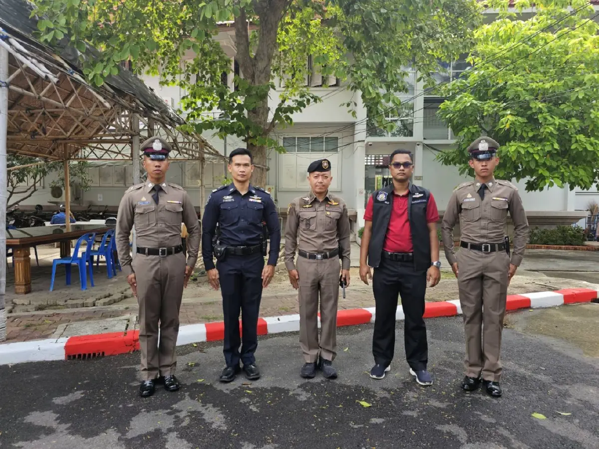 คุมตัว 6 ตำรวจ ถึงศาลอาญาคดีทุจริตฯ ภาค 7 จนท.วางกำลังเข้มรักษาความปลอดภัย