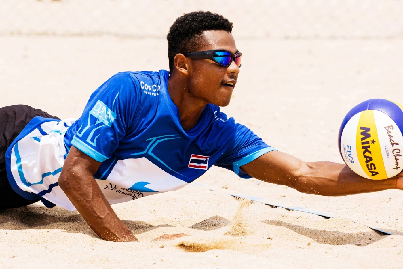 วันสายตาโลกปีนี้ “แว่นท็อปเจริญ” มาเช็คลิสต์ ‘พฤติกรรมเสี่ยงทำร้ายดวงตา’