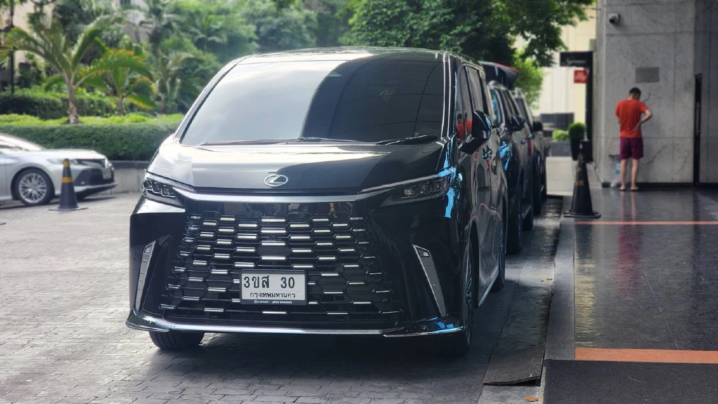 ส่องเลยเลขทะเบียนรถนายกฯ 