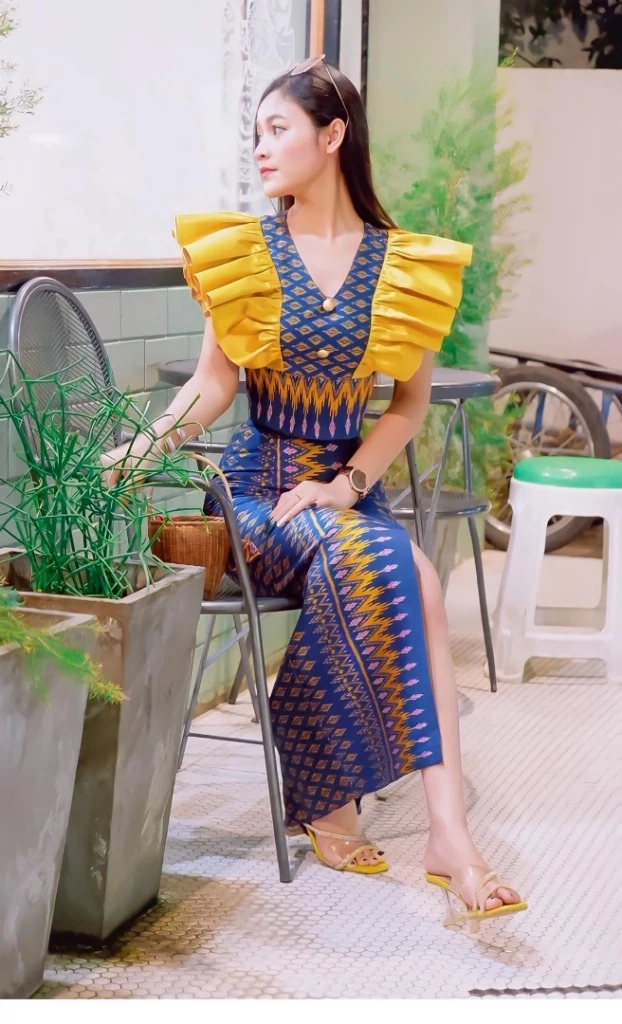 รู้จัก สาวสวยหัวใจไทย นางเอกหมอลำเพชรบ้านแพง "อ๋อมแอ๋ม" ละมัย แสงทอง  