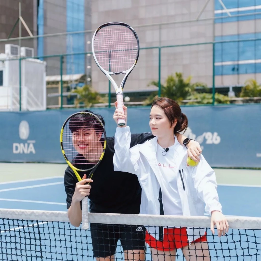 "ต้น อาชว์" เขินหนักเล่าจุดพบรัก "เซน เมจกา" เจอกันได้เพราะแม่สื่อคนนี้