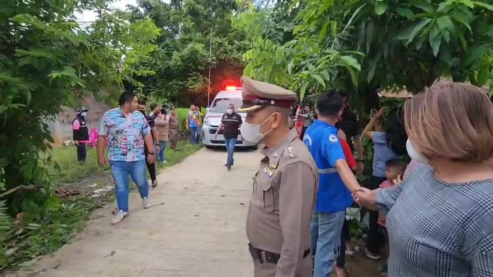 นำร่างลูกสาว 2 ขวบ ถูกฝังโบกปูน ส่งพิสูจน์ รพ.สวรรค์ประชารักษ์นครสวรรค์