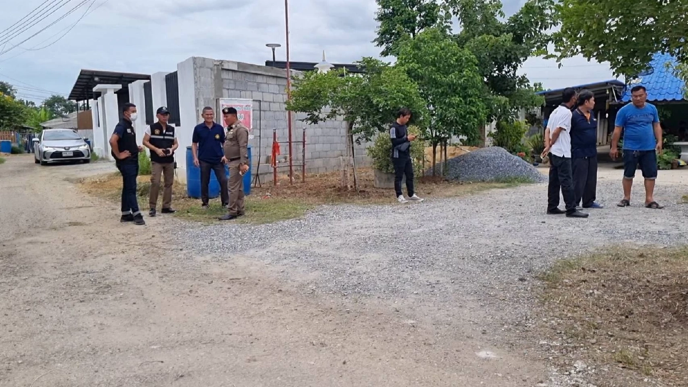 บุกค้นบ้าน "ไอ้หน่อง" หิ้วเมีย-แม่ สอบเครียด