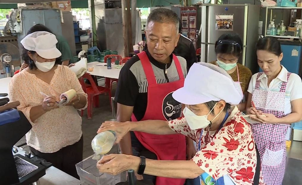 บรรยากาศการเรียนการสอน ภายในศูนย์ฝึกอาชีพสวนลุมพินี เขตปทุมวัน