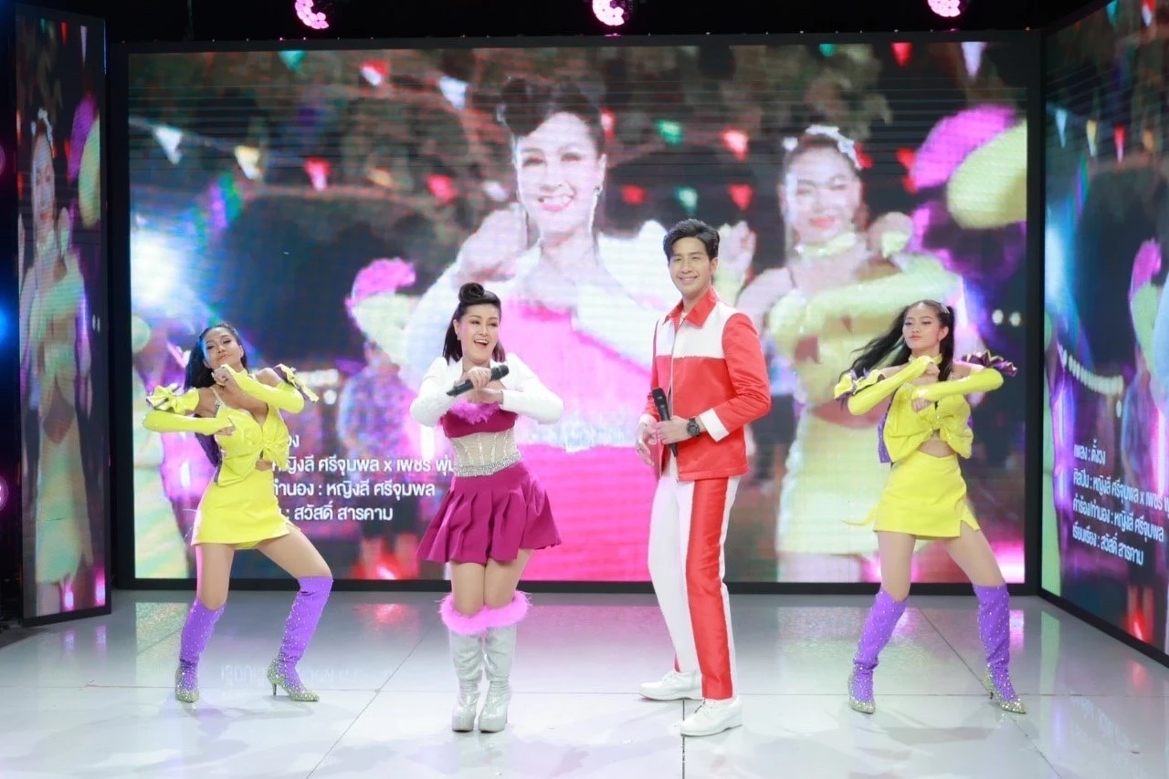 สุดกลั้น "หญิงลี" น้ำตาแตกเล่าชีวิตสุดเศร้าคล้าย "พุ่มพวง"