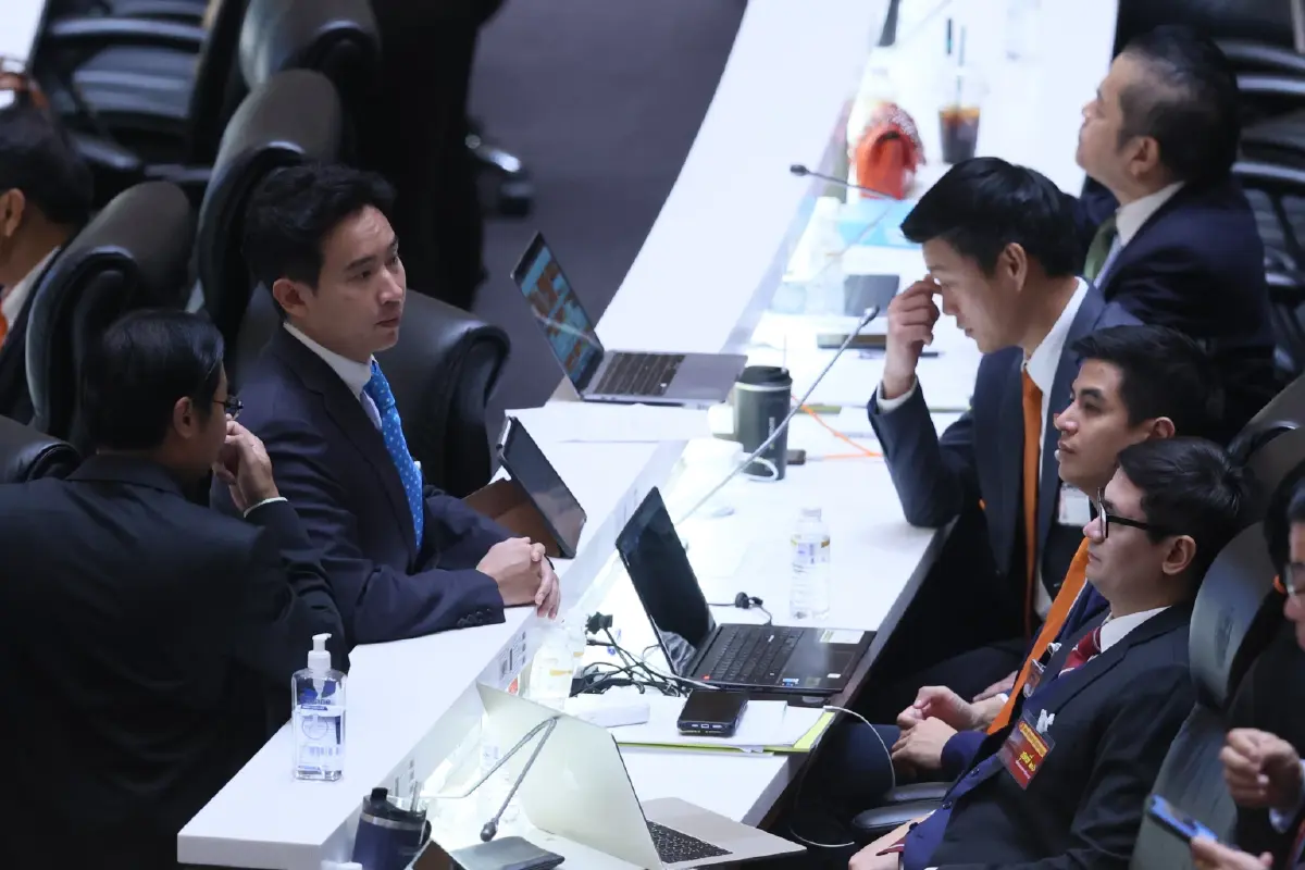 "ก้าวไกล"ขยับขุน-เดินหมาก...พ่ายทั้งกระดาน? 