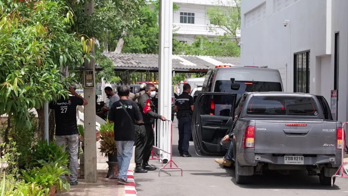 ศาลฯ รับฝากขัง 6 ตำรวจ โดยไม่ให้ประกัน ญาติขออุทธรณ์