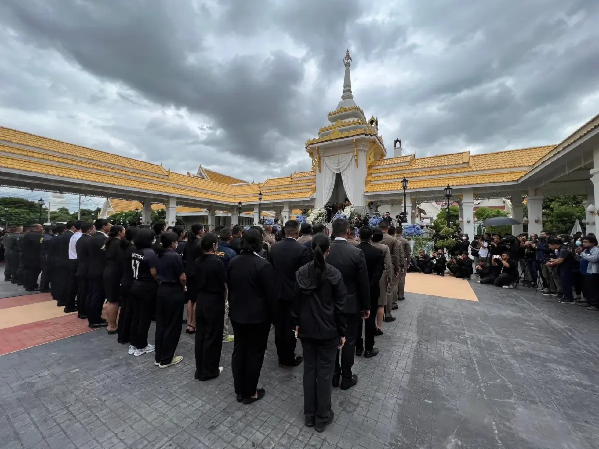 เพื่อนร่วมร้องเพลงส่งดวงวิญญาณ “สารวัตรแบงค์” เชิดชูตำรวจน้ำดี