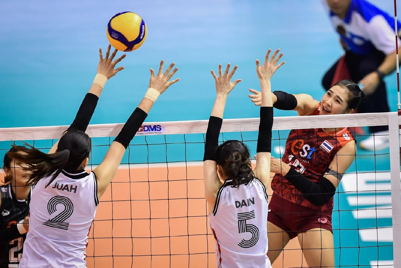 วอลเลย์บอลสาวไทย อัด เกาหลีใต้ 3-0 เซต จ่อลิ่วตัดเชือกศึกชิงแชมป์เอเชีย