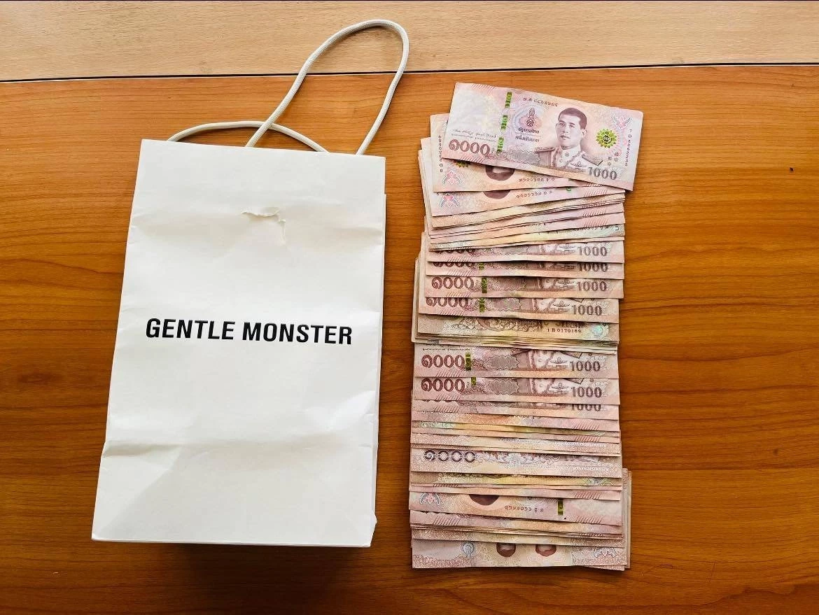 แท็กซี่คนดี เก็บเงินได้ 5 หมื่นกว่าบาท ประสานส่งคืนนักท่องเที่ยวชาวจีน