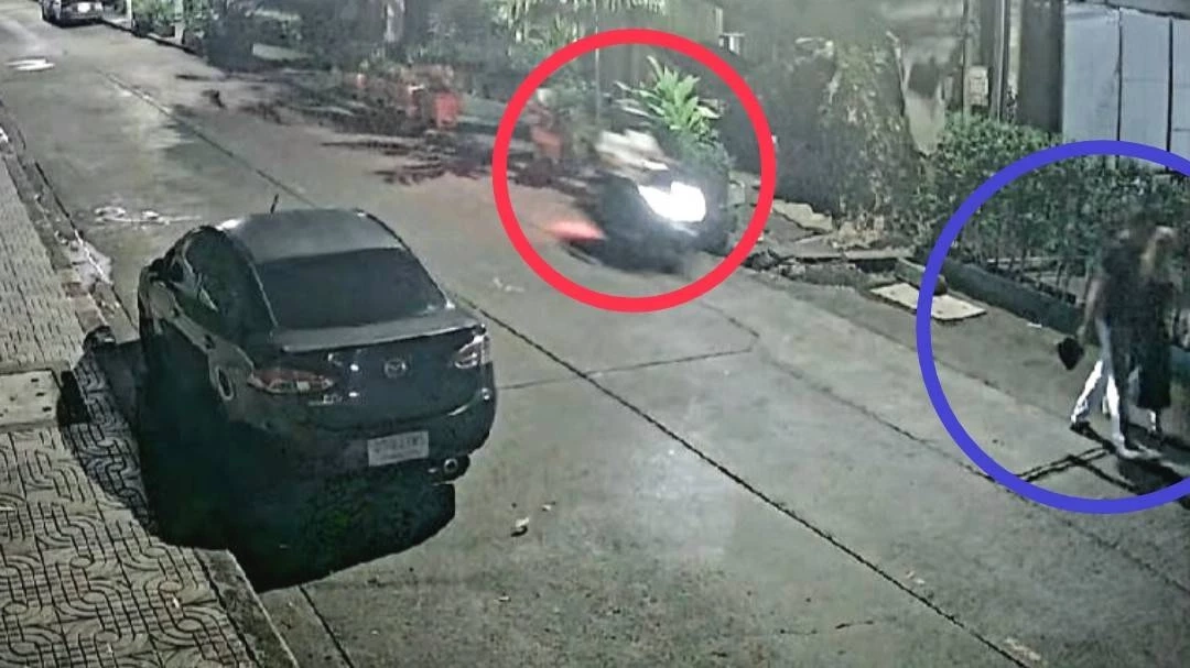 รวบหนุ่มตระเวนกระชากกระเป๋าชาวต่างชาติ อ้างติดพนันออนไลน์เงินไม่พอใช้