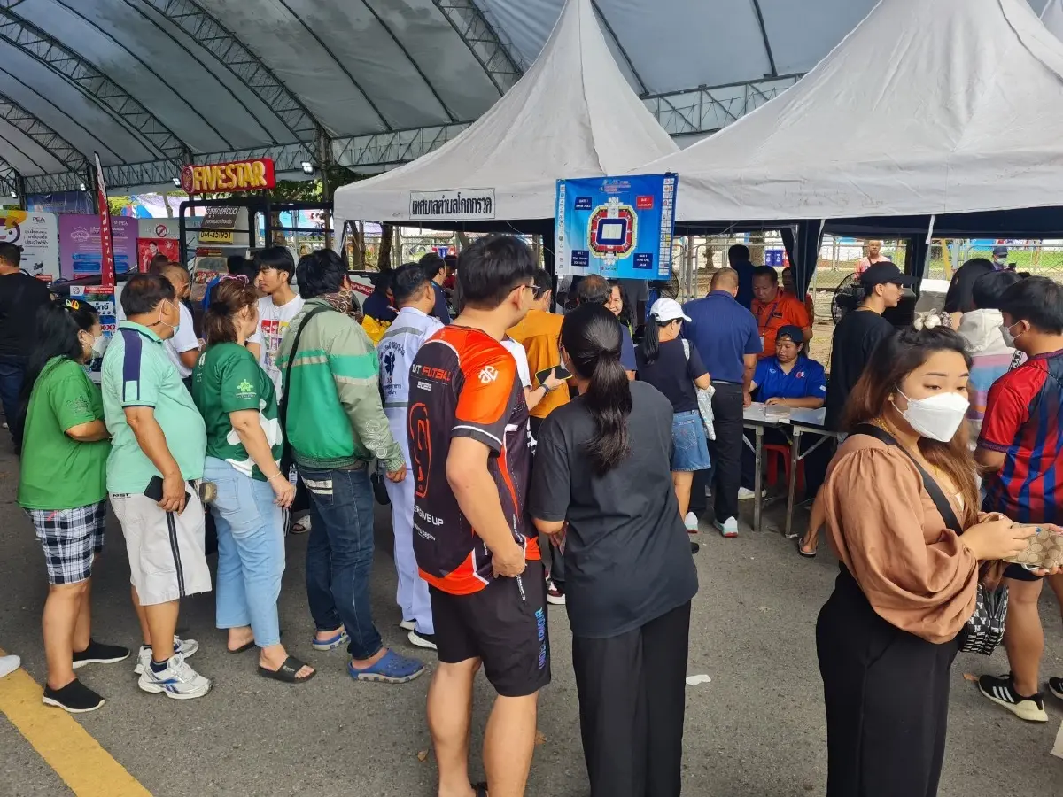 เย็นนี้สนามแตก! แฟน "วอลเลย์บอล" แห่ซื้อบัตรนัดชิง "นักตบสาวไทย" ดวลสาวจีน