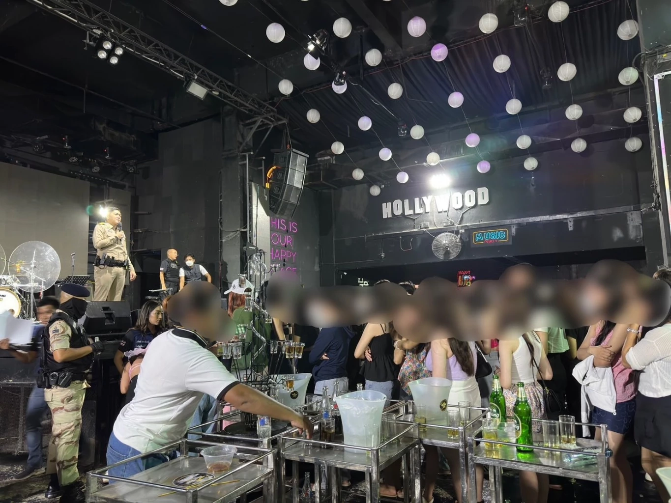 เปิดปฏิบัติการ "พญางำเมือง" บุกทลายคาราโอเกะ จ.พะเยา แอบแฝงค้าประเวณีเด็ก