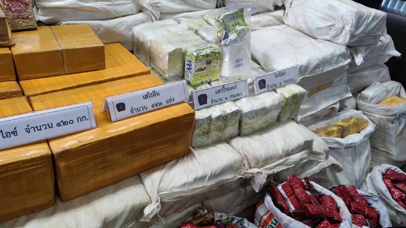 "บิ๊กต่อ" ปัดจัดฉากจับยาล็อตใหญ่ ผลงานแรกหลังมีมติเป็น ผบ.ตร.