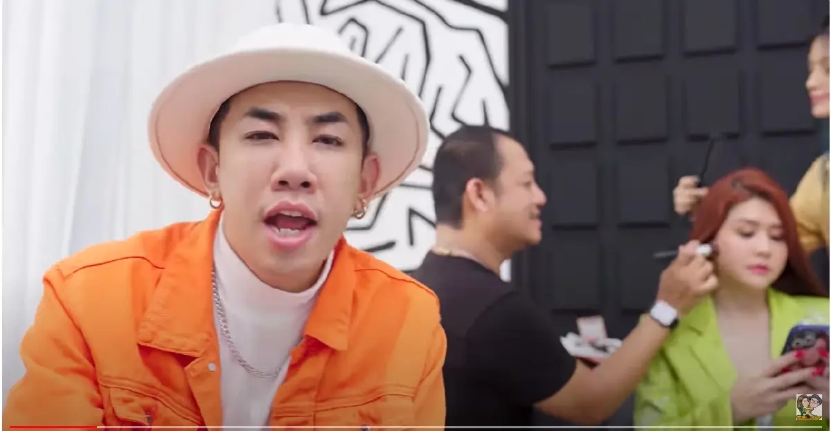 ไม่จบง่าย ๆ ดรามา ถ้าไม่รักจะปล้ำ ของ นาย เดอะคอมเมเดี้ยน เหมาะสมหรือไม่