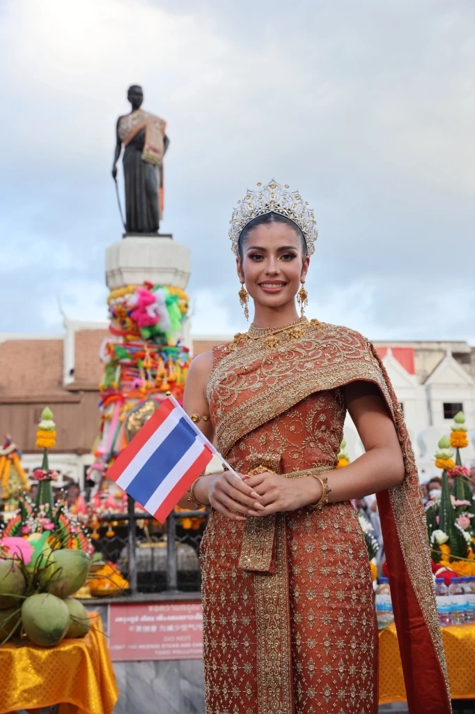 ชาวโคราชแห่ต้อนรับ \"แอนโทเนีย โพซิ้ว\" Miss Universe Thailand 2023 (มีคลิป)