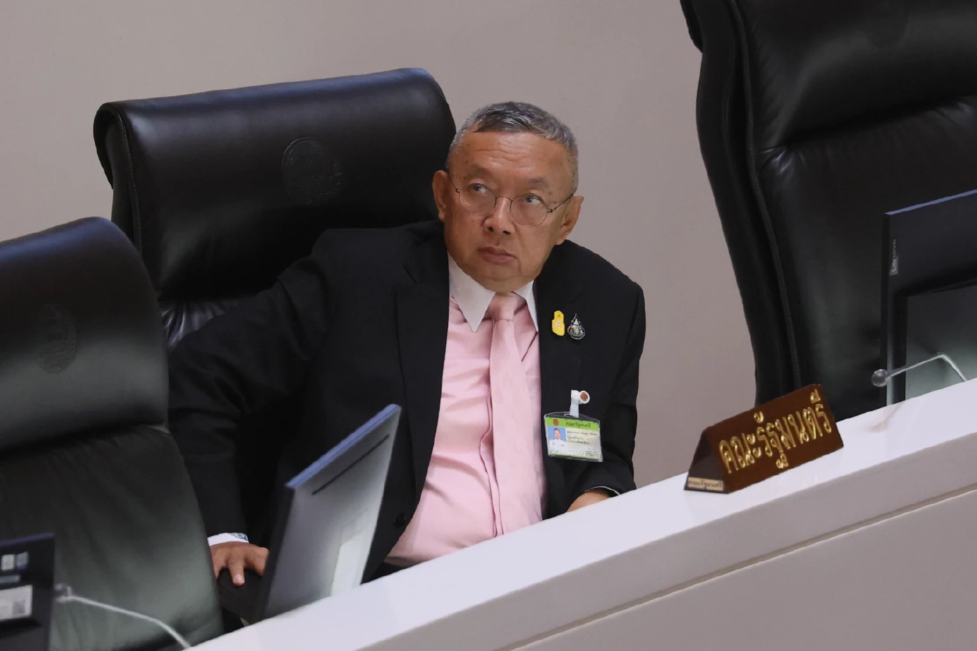 พล.ต.อ.เพิ่มพูน ชิดชอบ ปัจจุบันดำรงตำแหน่ง รัฐมนตรีว่าการกระทรวงศึกษาธิการ