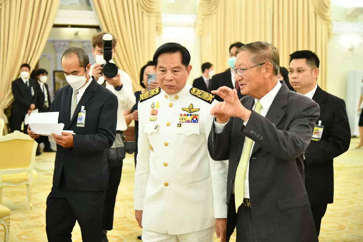 "พีระพันธุ์" ย้ำ ทำได้จริง กางแผนลดราคาพลังงานช่วยประชาชน