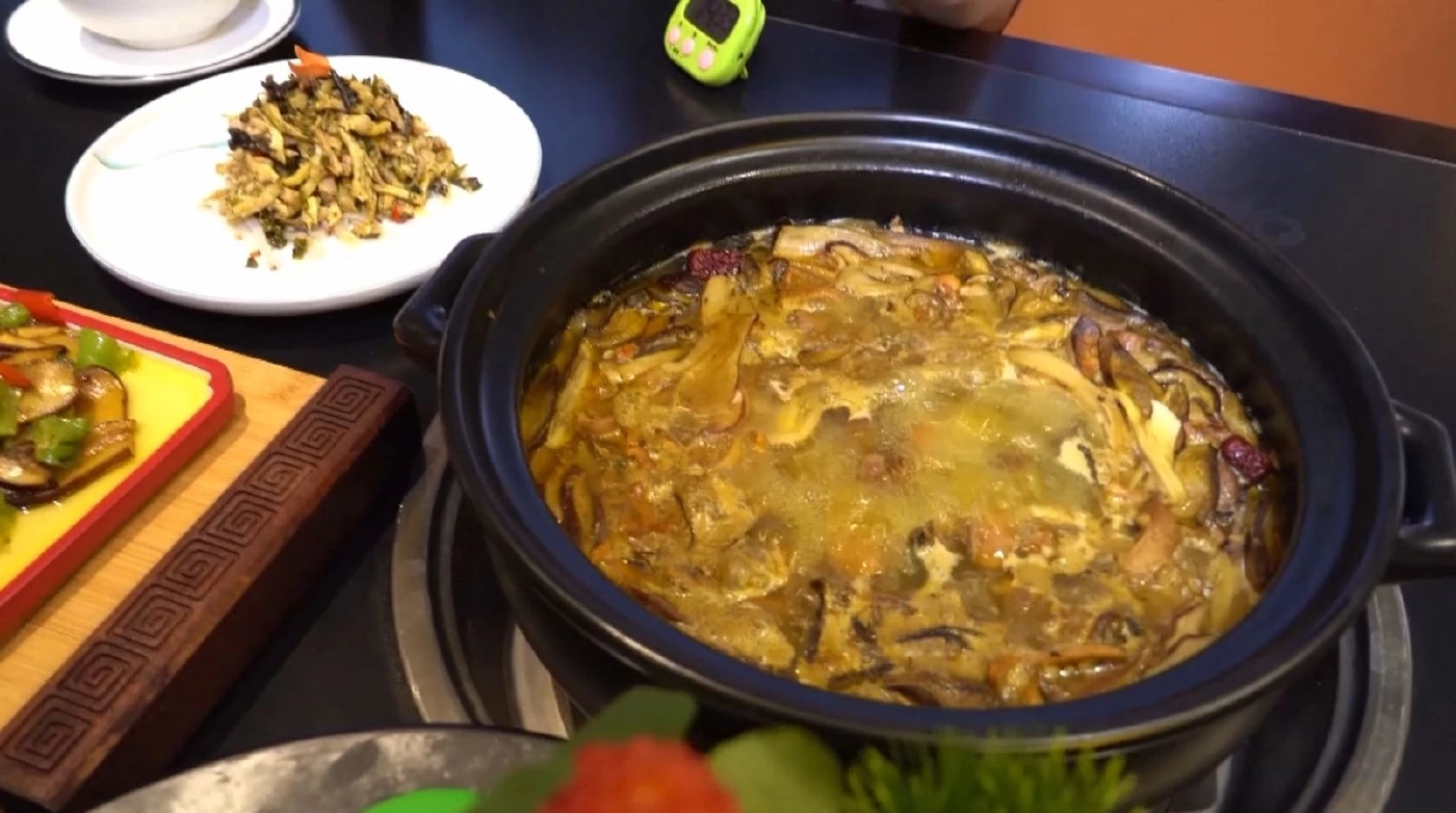 "เห็ดป่า" เมนูยอดฮิตของชาวจีน อุตสาหกรรมเห็ดแช่แข็งเติบโต (คลิปข่าว)