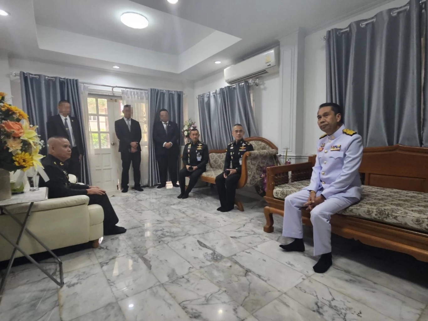 ผบ.ศรภ.เข้าพบ"บิ๊กทิน"ส่งมอบทีมอารักขาประจำตำแหน่ง