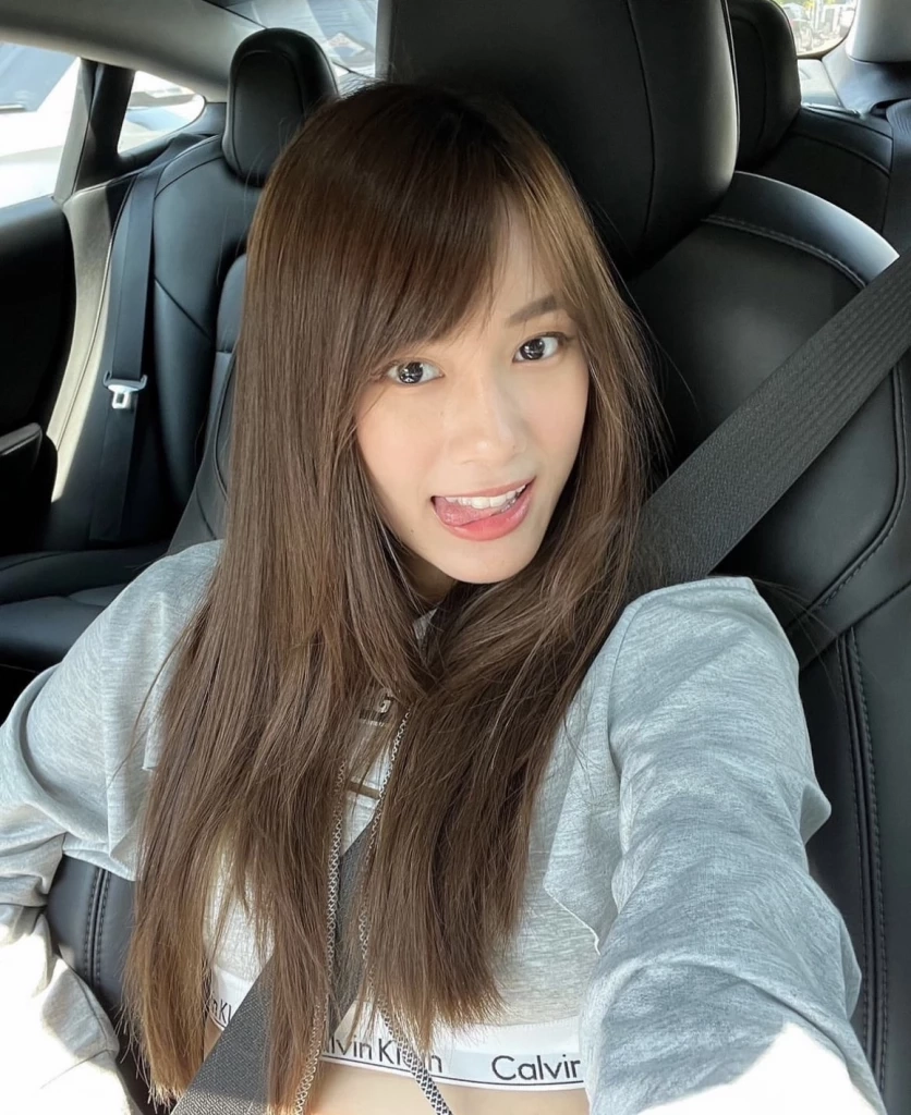 ปังมาก! ช่องดังเปิดตัว “เก๋ไก๋ สไลเดอร์” เซ็นสัญญาขึ้นแท่นนางเอกใหม่