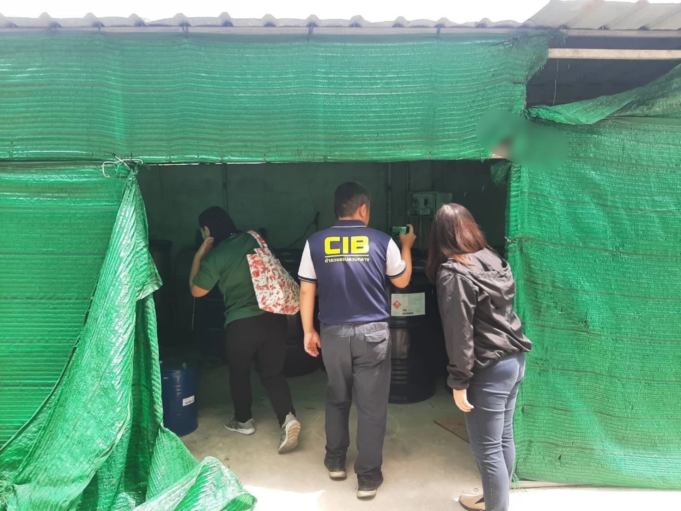 ปคบ.-อย. ทลายโรงงานผลิตยาจุดกันยุงผสมสารเคมี ยึด 2 แสนกล่อง มูลค่า 4 ล้านบาท