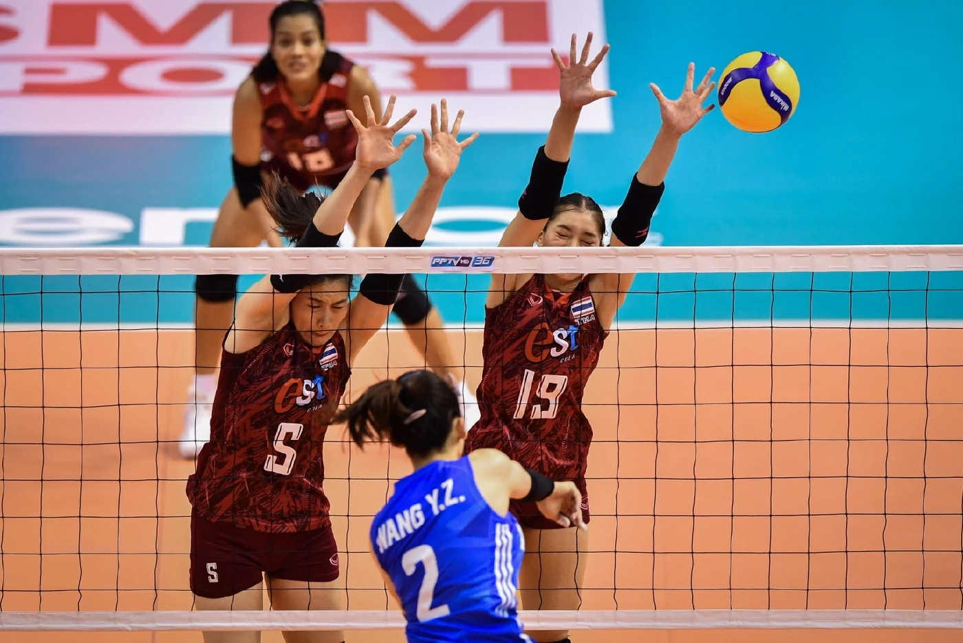 สุดยอด! "วอลเลย์บอลหญิงทีมชาติไทย" บดเอาชนะสาวจีน คว้าแชมป์เอเชียสมัยที่ 3