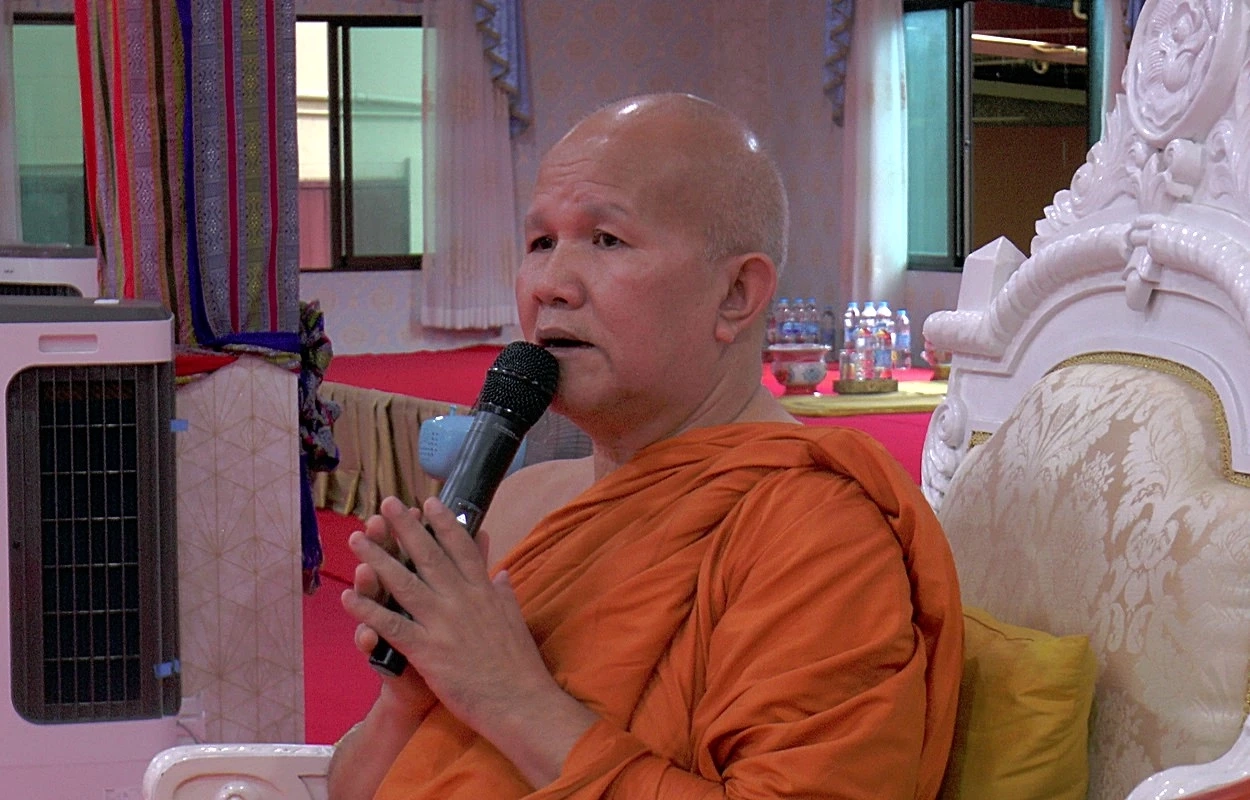 กระดูก”สารวัตรแบงค์” ถึงนครพนม บ้านเกิด