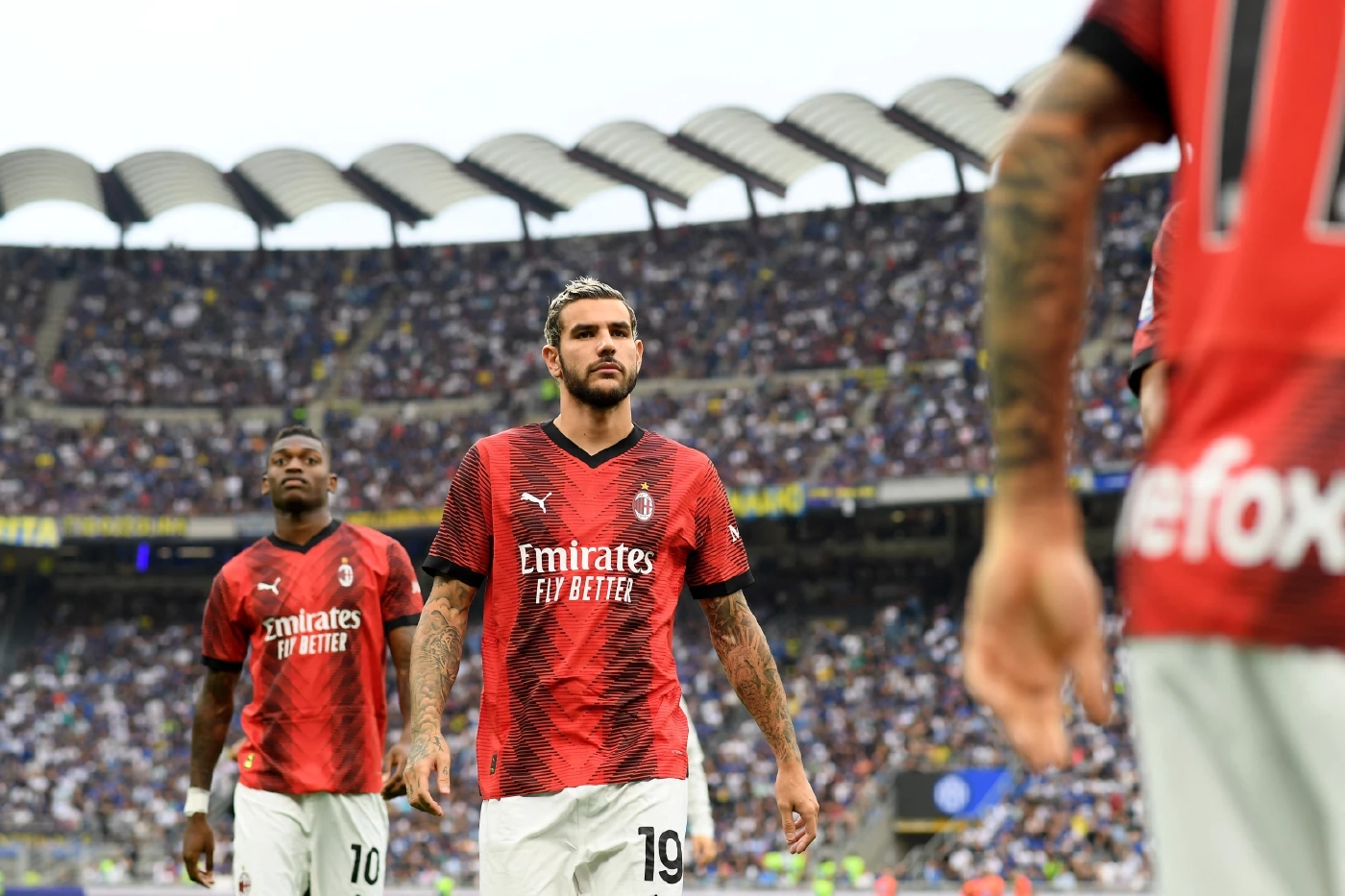 ดูบอลสด "มิลาน vs นิวคาสเซิ่ล" ศึก UCL นัดแรกคืนนี้ เช็กสถิติ-ความพร้อม-ลิงก์ชมสด