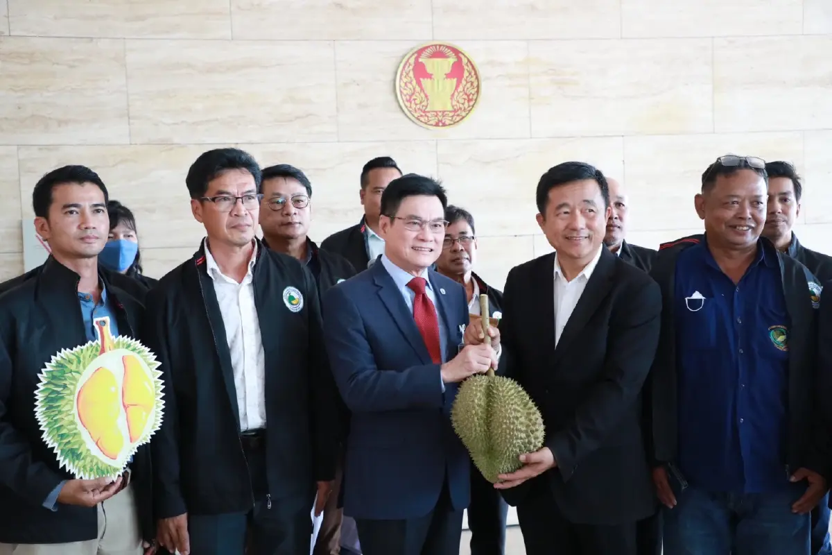 "จุรินทร์" ปัดอดีต สส.ปชป. เตรียมตั้งพรรคใหม่ชู "อภิสิทธิ์" หัวหน้า