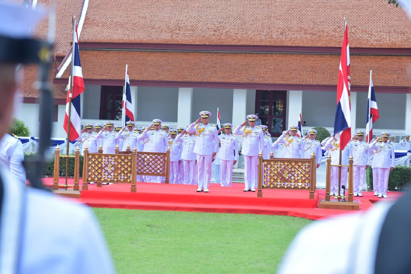 "บิ๊กจ๊อด" ส่งไม้ต่อ "บิ๊กดุง" รับมอบหน้าที่ "ผบ.ทร." คนที่ 57 แห่งราชนาวีไทย