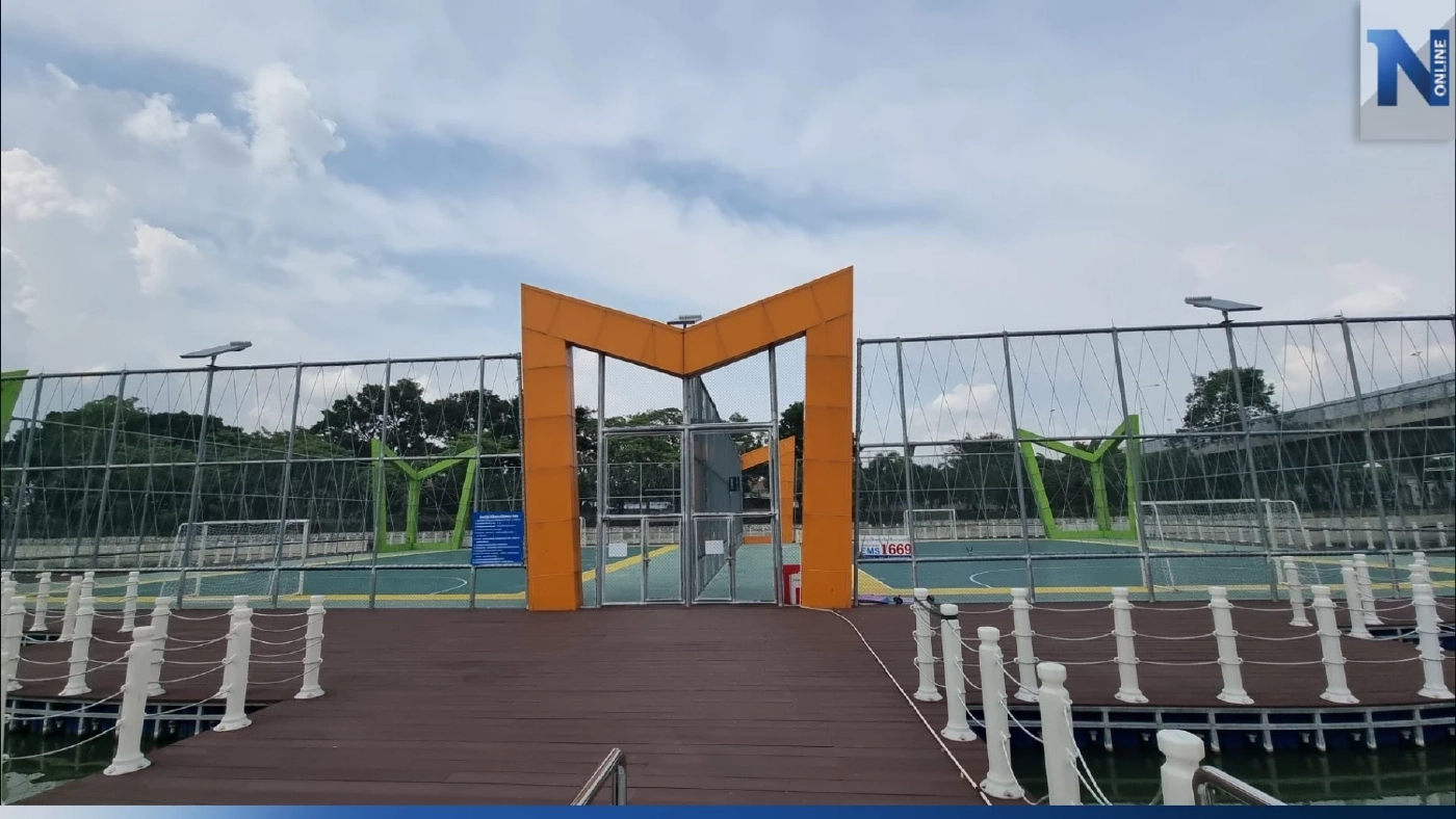 2 ส.ส.ก้าวไกล ลุยตรวจสอบสนามฟุตซอลลอยน้ำ 60 ล้านบาท พร้อมนำอภิปรายในสภาฯ