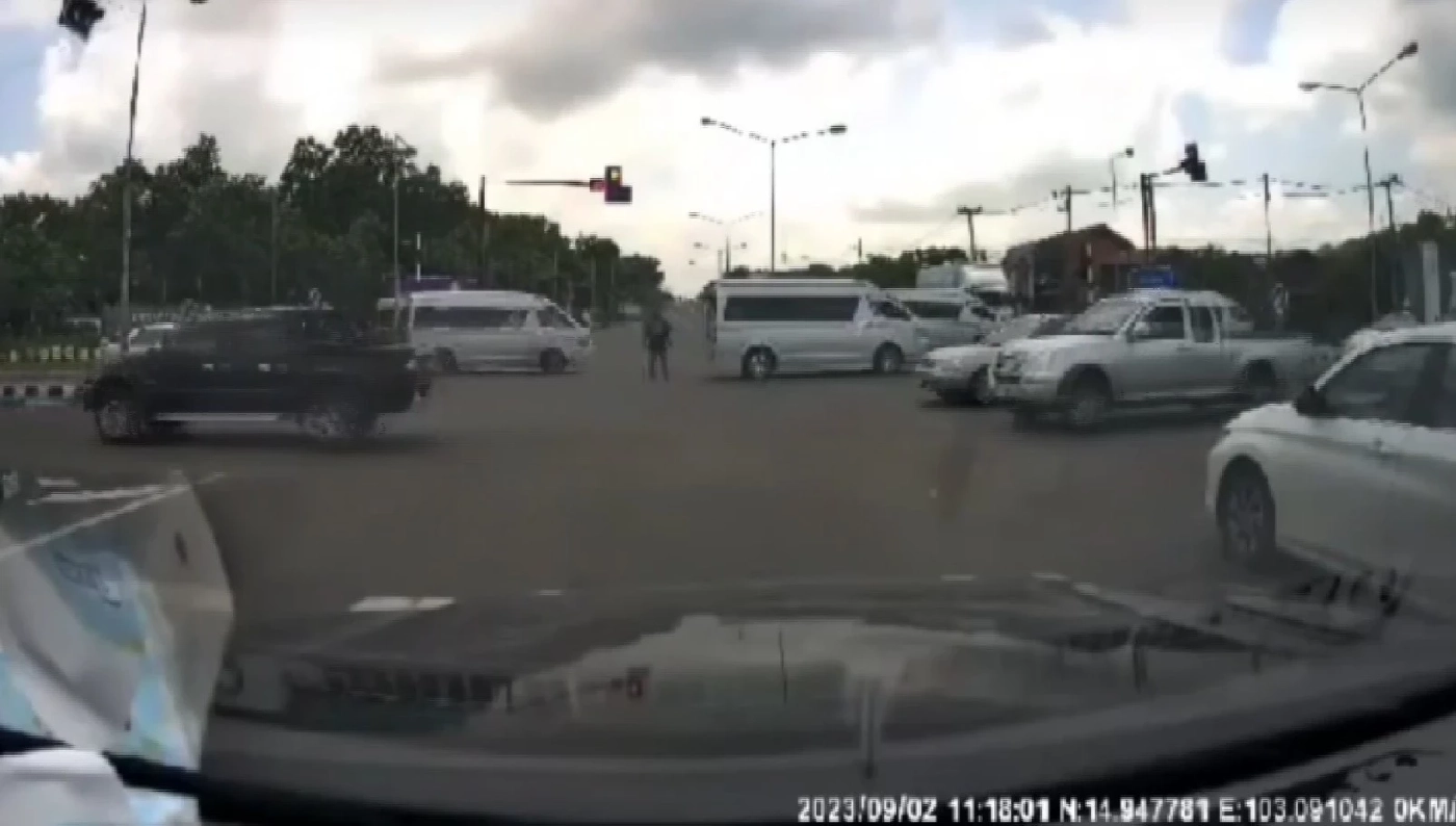 รถตู้สายลมคลับ โอดปิดถนนทัวร์ลง ชี้แจ้งตร.แล้ว น้อมรับผิด ถูกปรับ 2 พัน