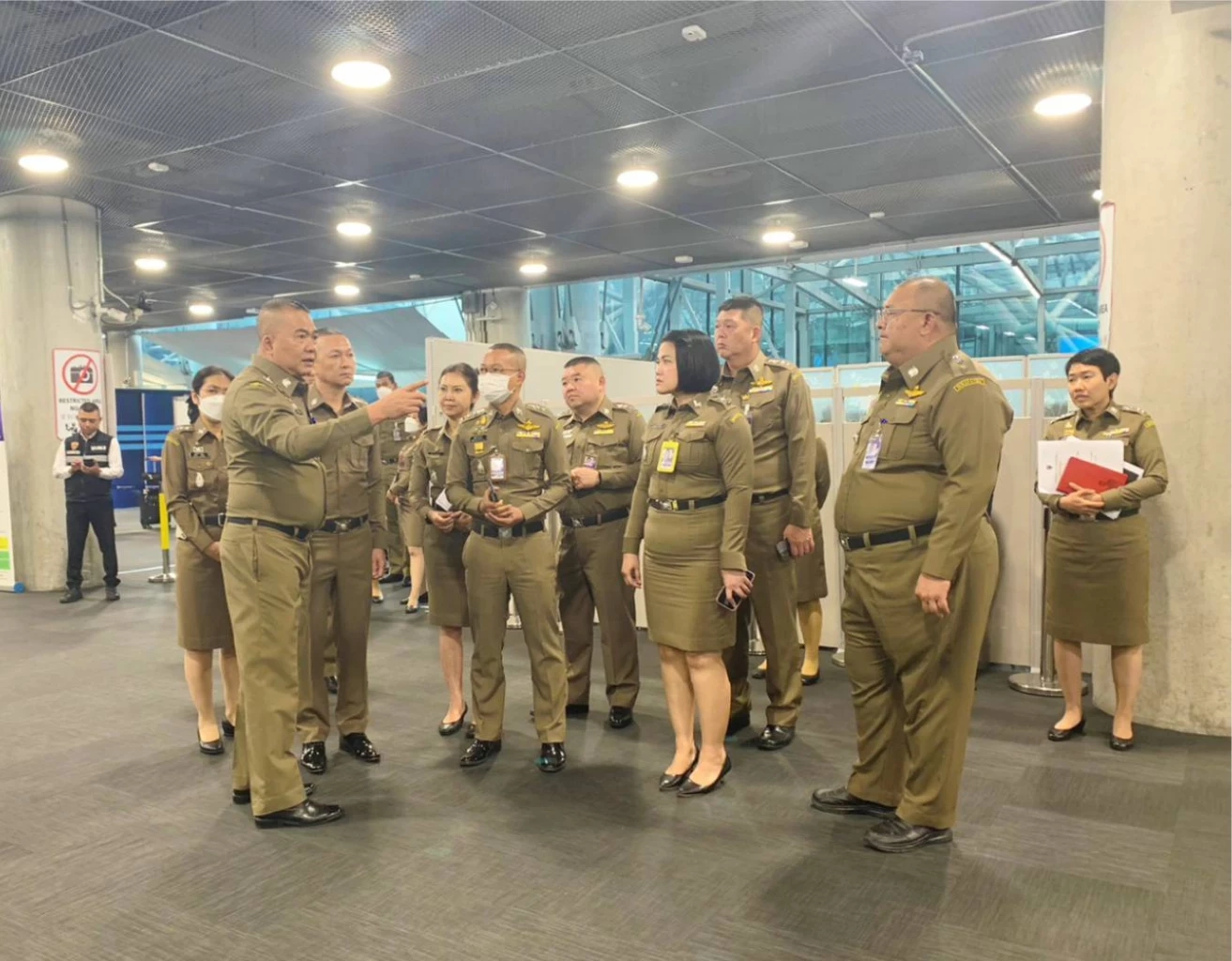 ตร.สั่งเสริมกำลังด่าน ตม. พร้อมรับ "นโยบายฟรีวีซ่า"