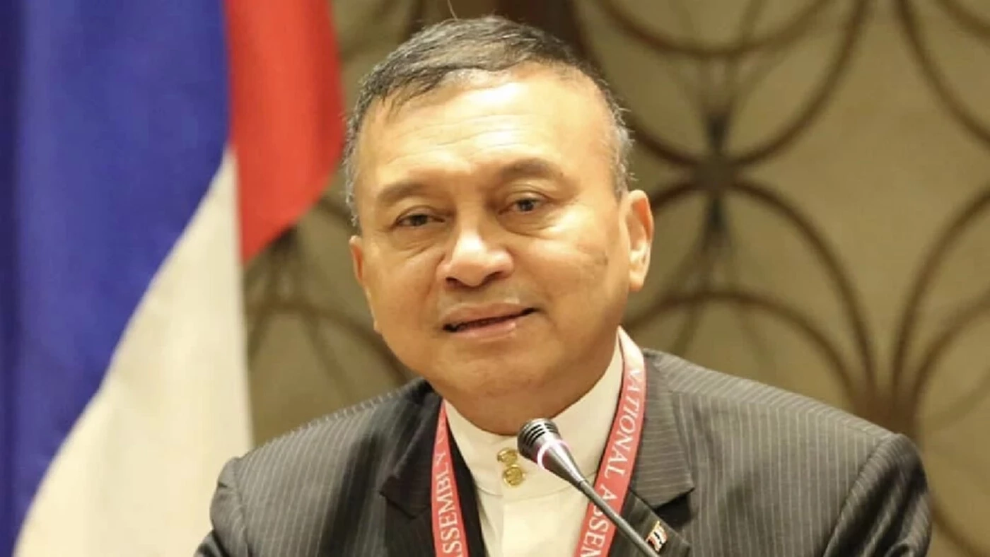 พล.อ.นิพัทธ์ ทองเล็ก