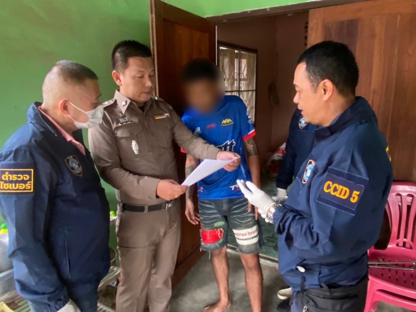 ตร.ไซเบอร์ จับหนุ่มอ้างชื่อเซียนมวยดัง ปลอมไลน์เก็บเงินสมาชิกมวยหู