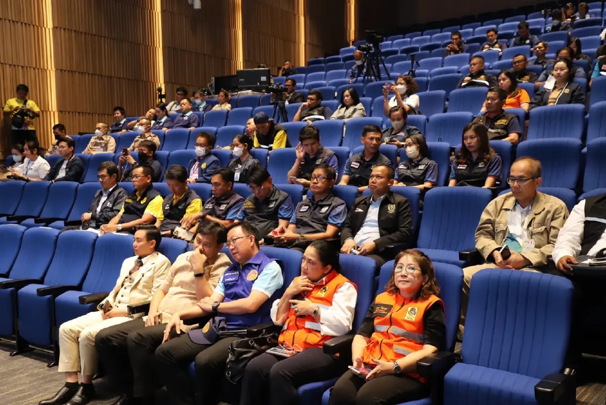 ทรภ.1 ปิดศูนย์ปฎิบัติการขจัดน้ำมัน หลังไม่พบคราบน้ำมันในทะเล ติดต่อ 3 วัน
